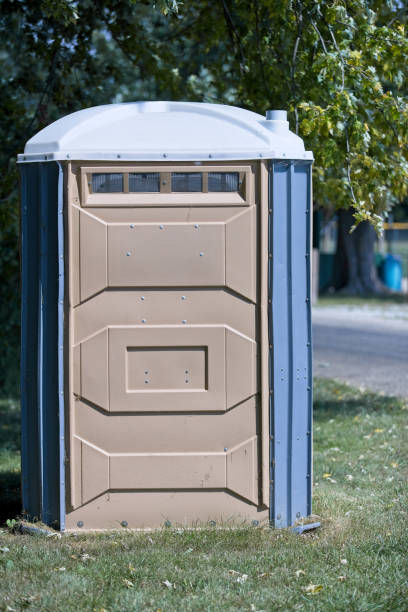 Porta potty delivery and setup in Esko, MN